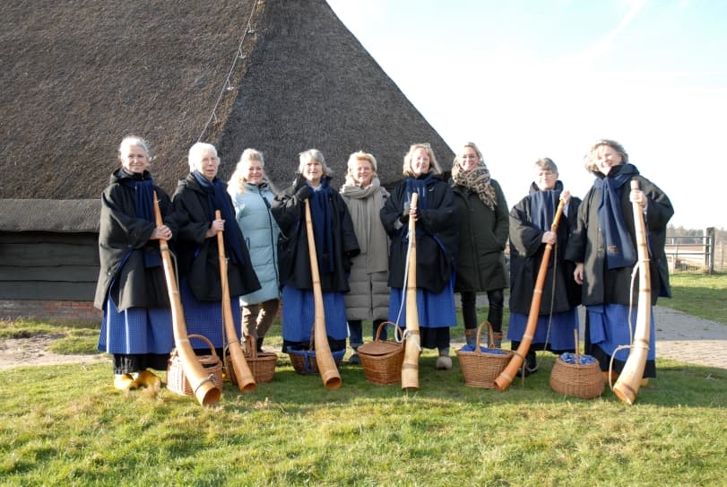 Leden van de Midwinterhoorn Bloazers