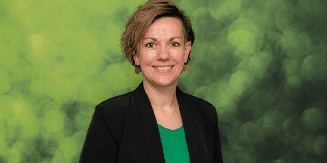 Portretfoto van Desiree Venekamp, product specialist van de woonverzekering bij Univé