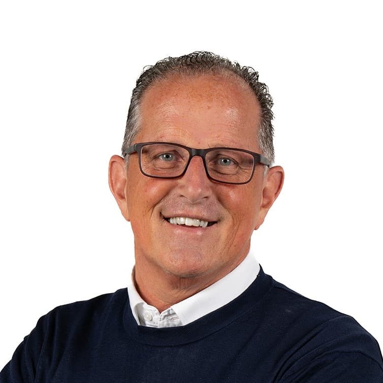 Portretfoto van de hypotheekadviseur van Univé Sliedrecht: Henk van Horik