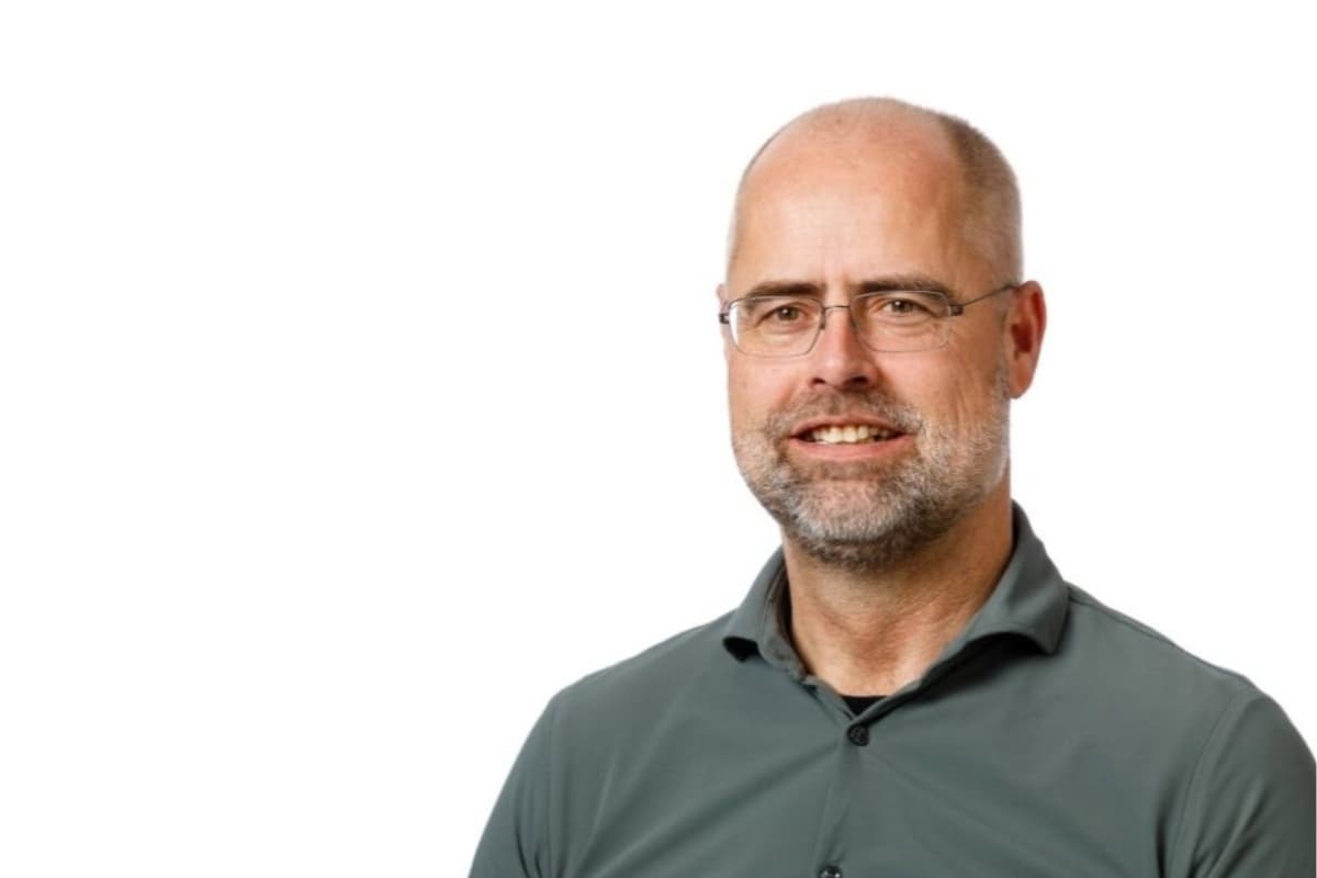 Portret van Univé hypotheekadviseur Roland Mensink