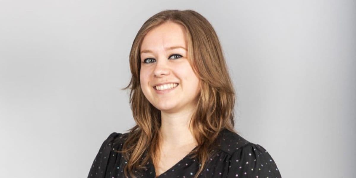 Portretfoto van Gerda Doornbosch, rechtshulpverlener MKB Arbeidsrecht bij Univé Rechtshulp.